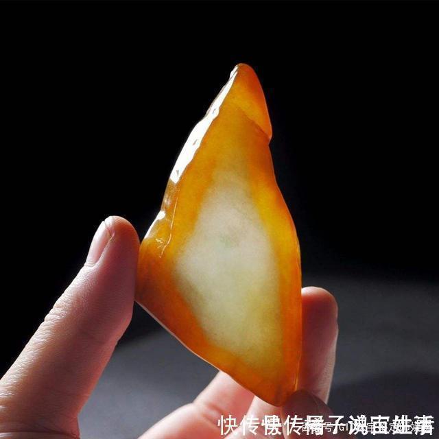 珠宝|这个季节的色彩用首饰来表达,将珠宝佩戴在身,彰显浓浓的中国风