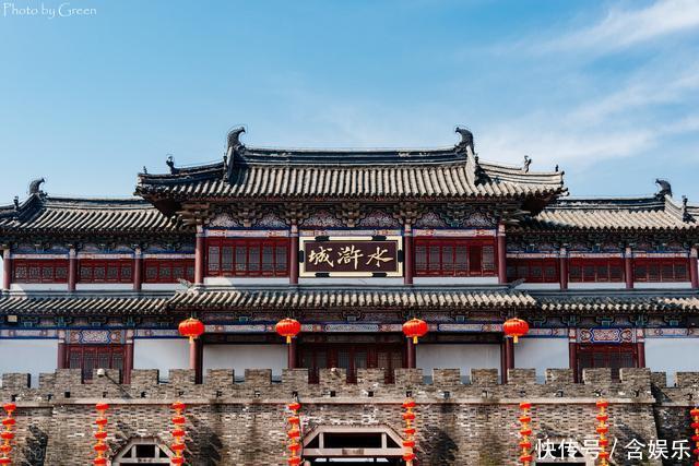 在施耐庵眼里，晁盖在《水浒传》中必须先死，宋江才是最终之正主