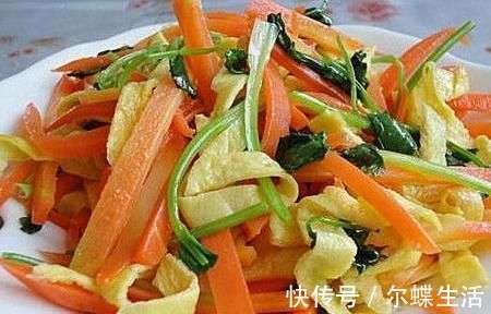 胡萝卜丝|胡萝卜和此物天生一对，1周多吃几次，排除毒素，视力越来越好