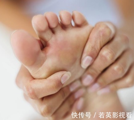 血管堵塞|人的第二个心脏是脚，若是出现了此些迹象，说明血管不通畅了