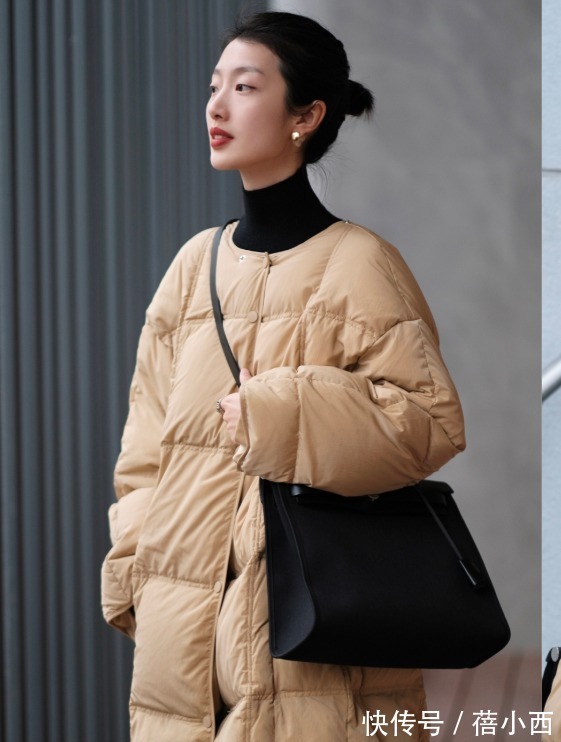 今年建议少穿“大衣”多穿“羽绒服”,学博主这样穿,保暖还洋气