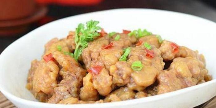  美食优选：菠菜炒猪肝，泡菜鸡胗花儿，红烧羊肉，蒸碗酥肉的做法