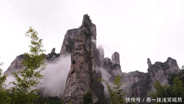 温州市最出名的应该就属雁荡山和楠溪江