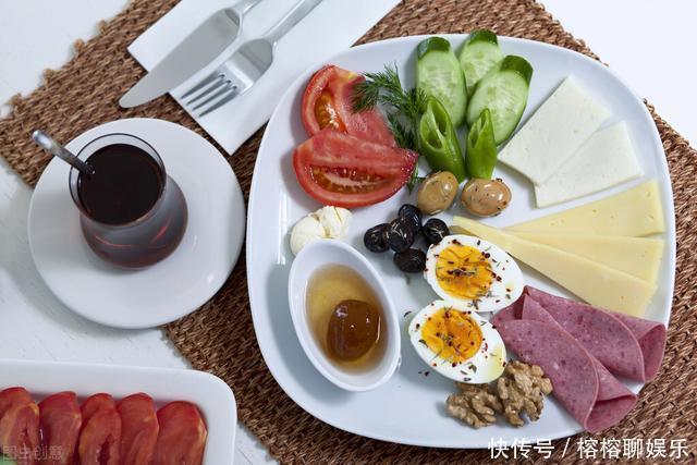 拉伸|早上养成这几个习惯,让你代谢水平更旺盛,比别人瘦得更快