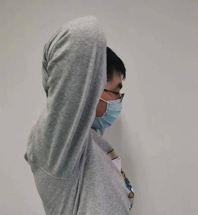 中医新语|中医新语丨一个简单动作，帮你缓解颈部不适