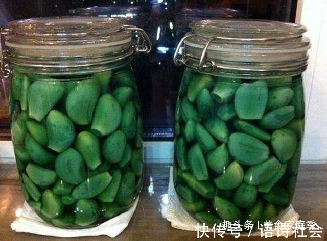 小窍门|腊八蒜怎么做才能“绿如翡翠”掌握这几个小窍门，想不绿都难！