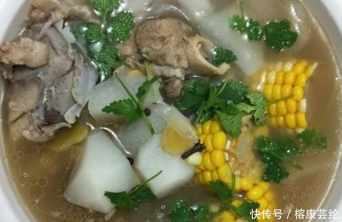 筒骨汤怎么做才好喝?放上两根它,营养丰富孩子爱喝