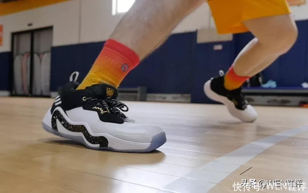 惊喜|adidas 米切尔3代实战:性能在线 稳定有余 惊喜不足