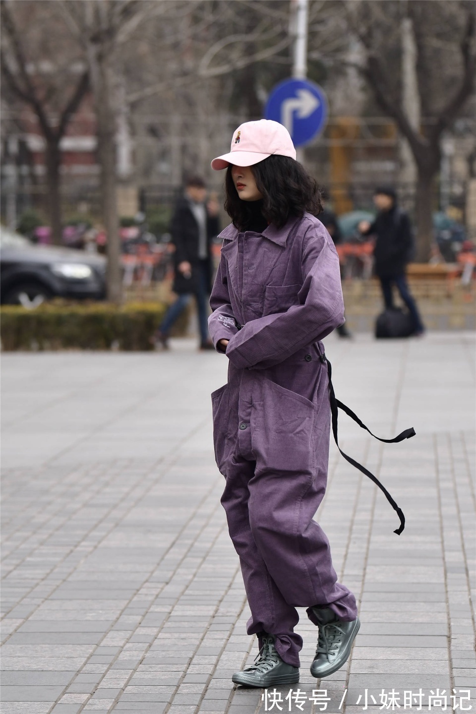 连体裤 淡紫色工装连体裤,宽松休闲还显高,适合小个子女生