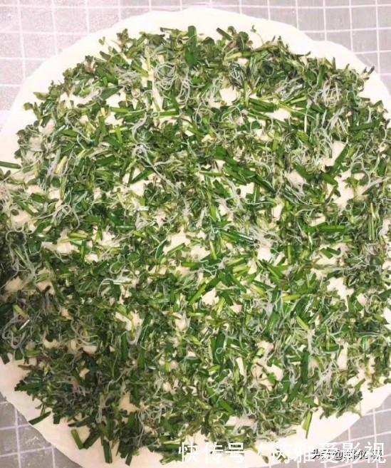 这菜比荠菜鲜美，天然补血库，三天吃一回，气血足了，皮肤更细腻