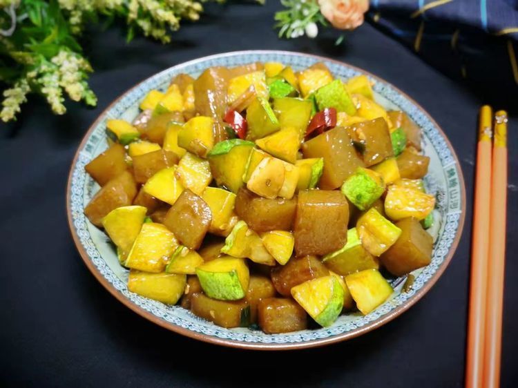 黄瓜|这菜是肠道清洁工,一周吃两次给身体做个大扫除,便宜又鲜美!