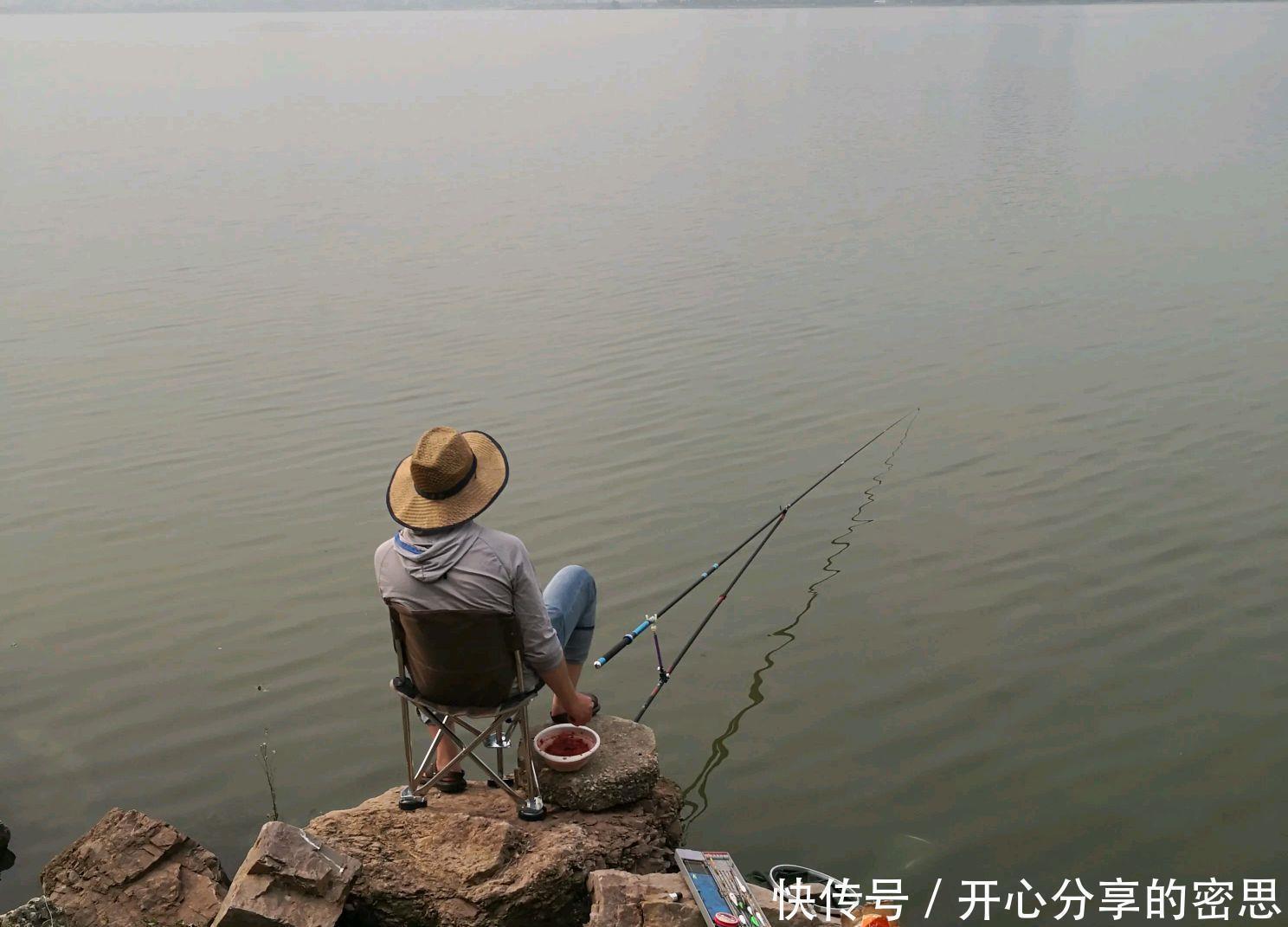 垂钓|野钓时,钓椅、钓箱、马扎哪个更实用听听老钓友怎么说
