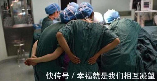 实习生|“我生娃不是表演节目”，孕妈分娩遭10个实习生围观，难产顺转剖