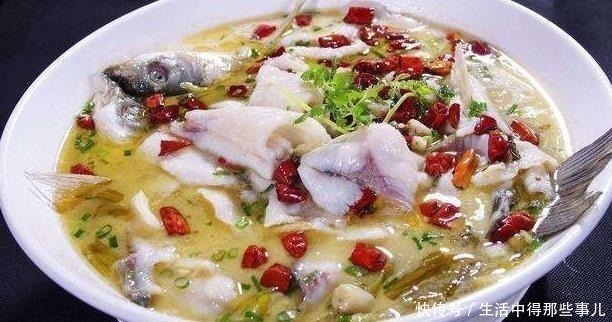 鱼肉|做酸菜鱼时，鱼片直接下锅煮就白废了，漏了这步，鱼片又碎又散