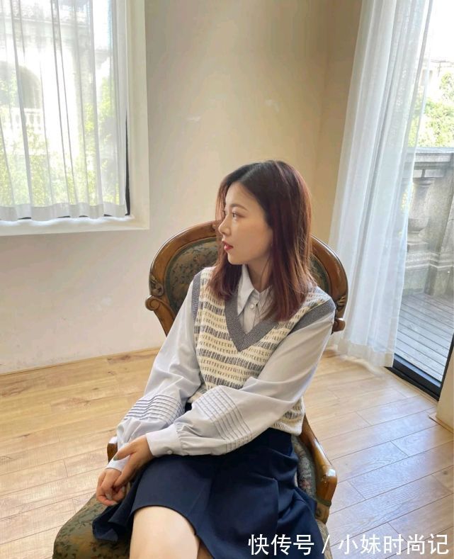 半身裙|早秋穿什么才好看?简约温柔的穿搭就很不错,减龄又有气质