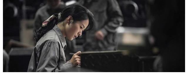 歌唱祖国|观众眼泪破防，《百炼成钢》全新篇章《为希望祝酒》开播