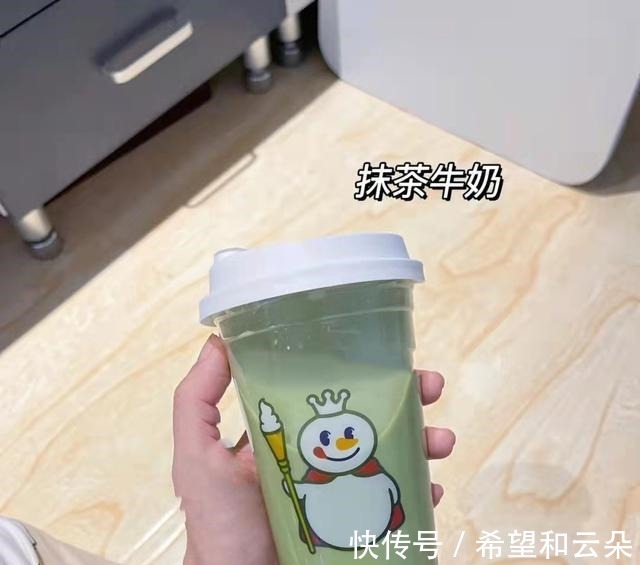 小姐姐|蜜雪冰城新品测评，8款好喝不贵的饮品，亲测不踩雷！