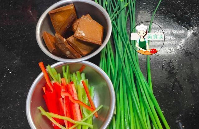 食材|夏天,最该吃的不是韭菜,而是它,是素菜却比肉都香,停不下筷子