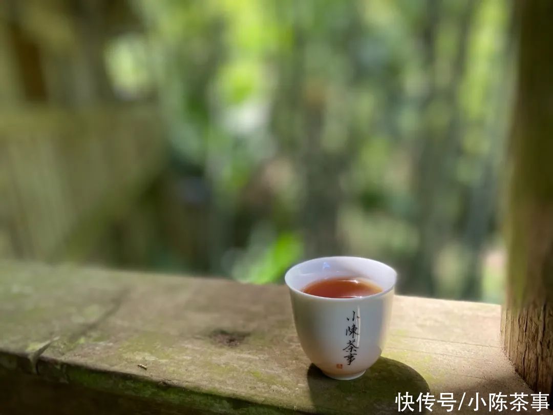 茶叶罐|普普通通的茶叶罐，又不是贵金属，凭什么敢要价近2000元？