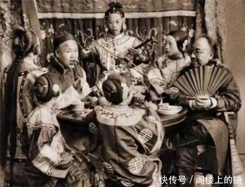 青楼女子|晚清青楼女子老照片:颜值出众不输当代女星,跟你想的是一样的吗