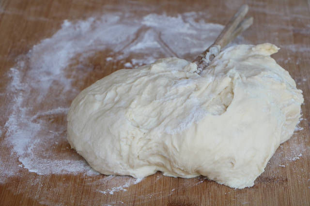 夏天就馋这个饼,不发面不烫面,柔软层次多,外面要10块一斤