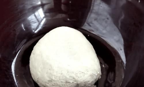 冬天,全家迷上这面食,隔三差五吃一回,皮薄馅多,比包子还好吃