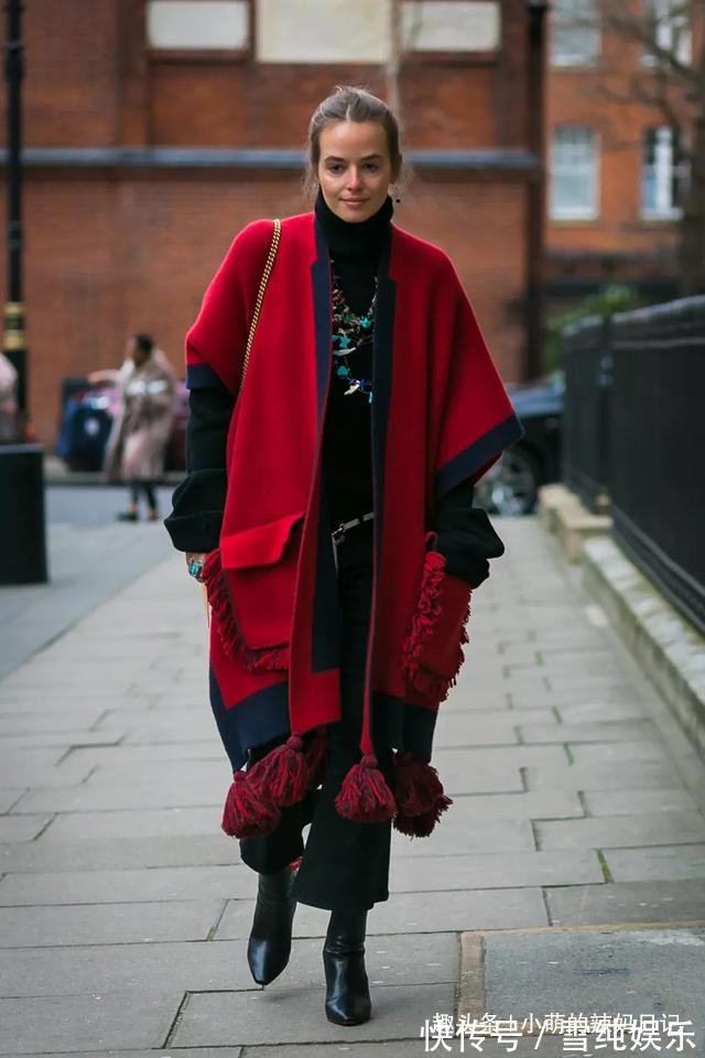 矮胖墩 155cm左右的女人,少穿这3种''大衣'',尤其是第2种,像个矮胖墩