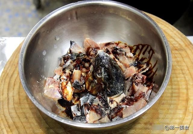 解馋|解馋必备，大厨分享干煸辣子鱼，不仅香辣够味，连鱼骨都是焦香的