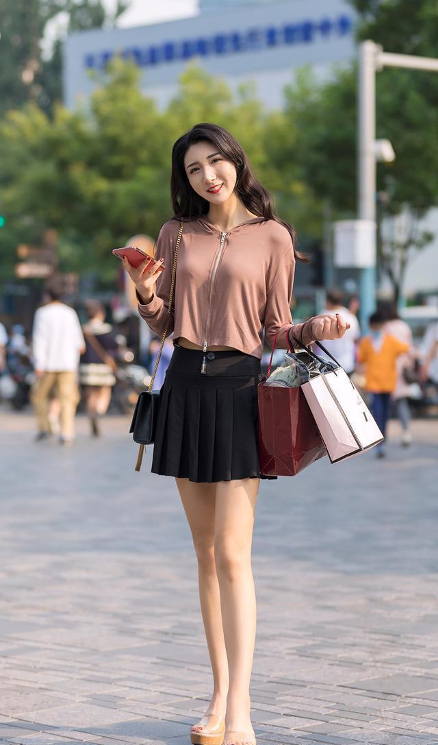 搭配春装鞋子怎么选? 清凉舒适又好看的凉鞋, 让你美出新高度