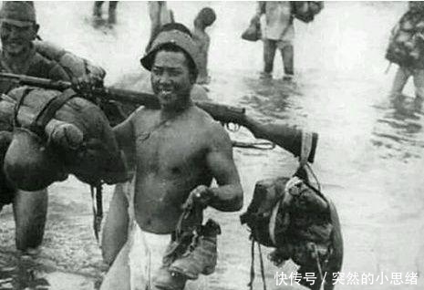 鬼子|日本鬼子真实老照片：穿裤衩鬼子太猥琐，图四是鬼子最终的归宿！