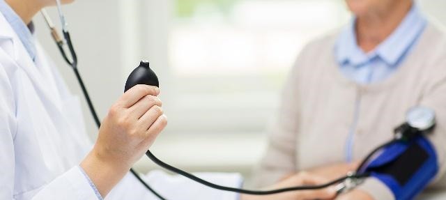 一日三餐|为什么年轻人也会得高血压这4种行为是主因！