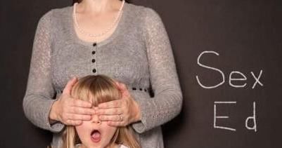 孩子|10岁女孩穿'性感衣服',背后隐藏的是'性教育'缺失,引人思考