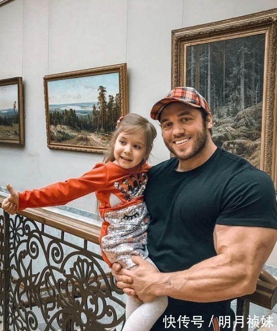 肱三头肌|坚持弯举手臂不增粗教你健身技巧,让麒麟臂撑满袖口!