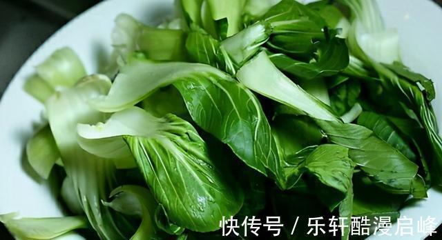 江一舟|不管炒啥青菜,牢记这3步,青菜碧绿不发黄不出水,很多人不知道