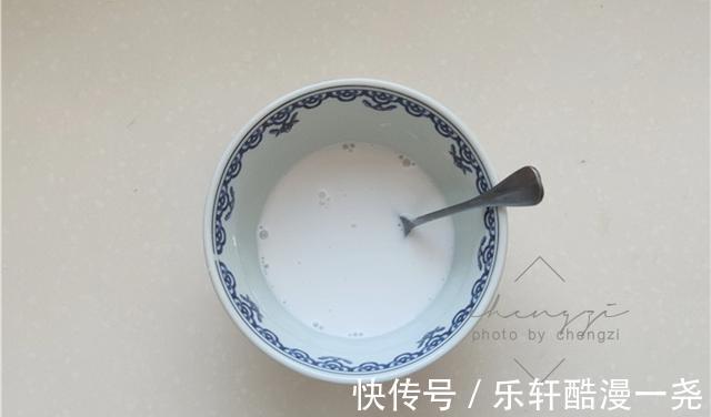 入秋后有钱没钱,要常吃这碱性水果,锅里一熬,清甜Q弹又润喉