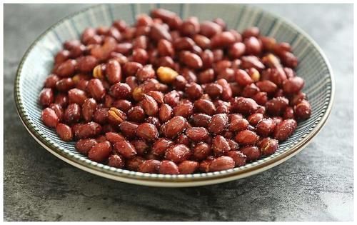 现代年轻人的6大下酒菜,第一个戒不掉,最后一个厉害了