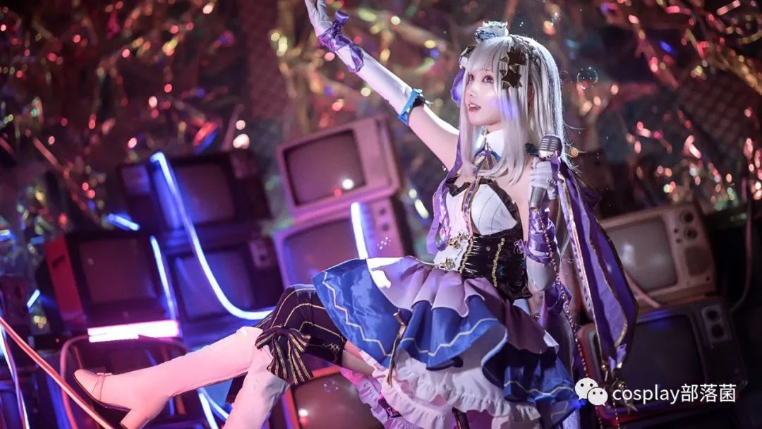 cos:爱蜜莉雅打歌服cos正片@姜生花