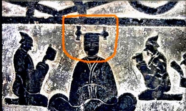 邙山土“怪模怪样”的青铜器,专家经研究,发现它的作用很独特