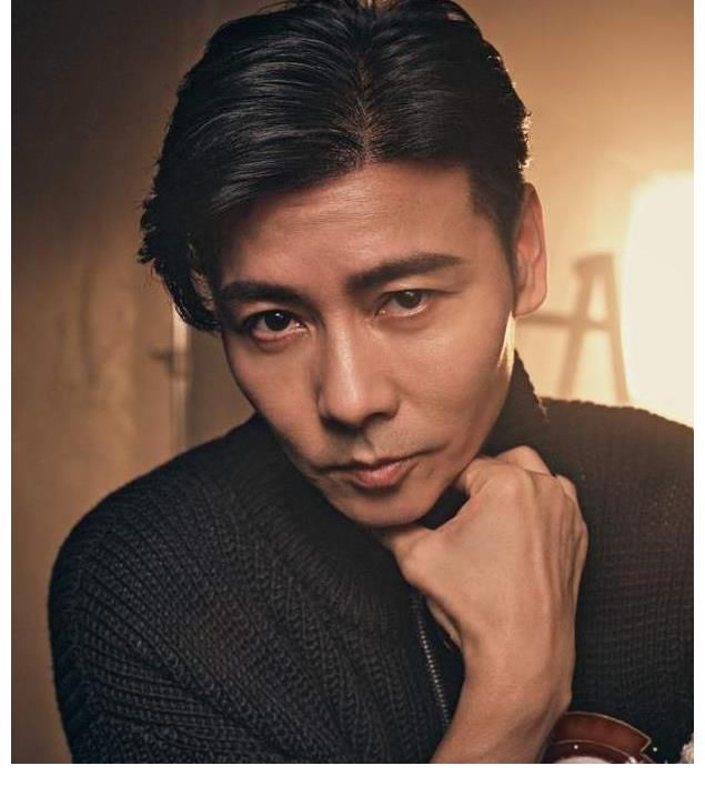 《哥哥》热度还没过，团综又要来了！4位队长3人亮相，唯独少他