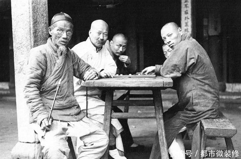 谜底|老年间的乞丐有个绝活,寒冬腊月赤膊上街,揭开谜底令人咋舌