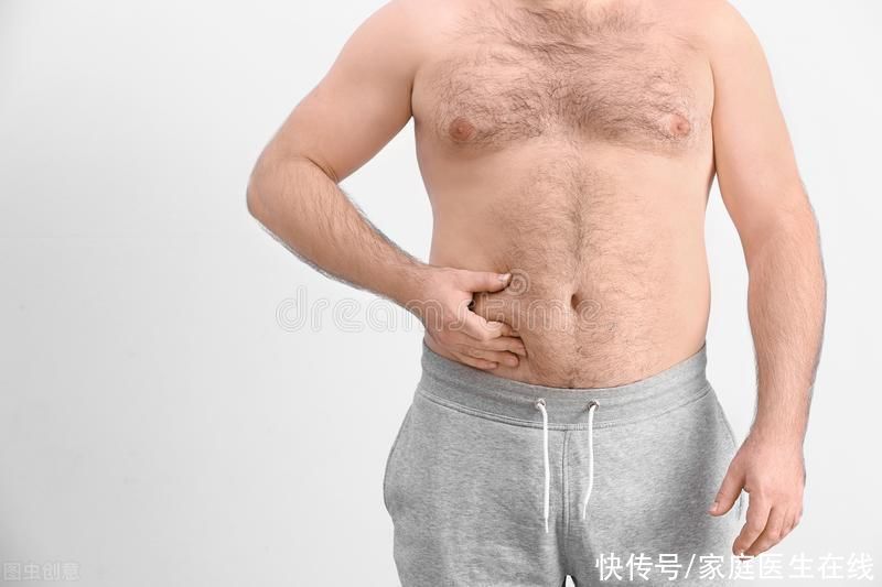 乳房|“大胸弟”并不是说笑，男性胸部也会变大？或与这2点原因有关