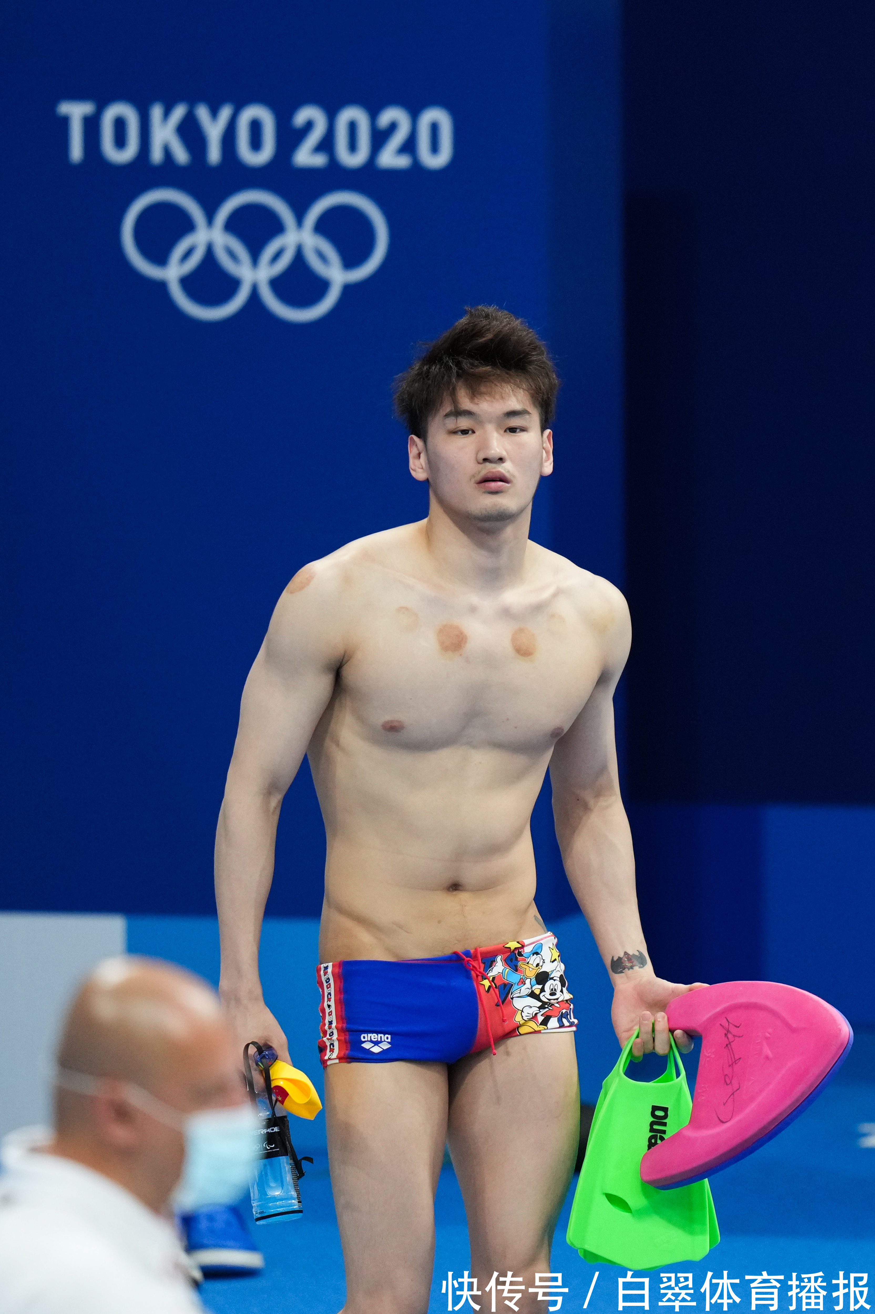 仰泳|带病坚持比赛,徐嘉余男子100米仰泳获得第五