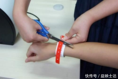 知晓|产妇住院后,手上“腕带”不同颜色有啥含义?医生不说自己要知晓