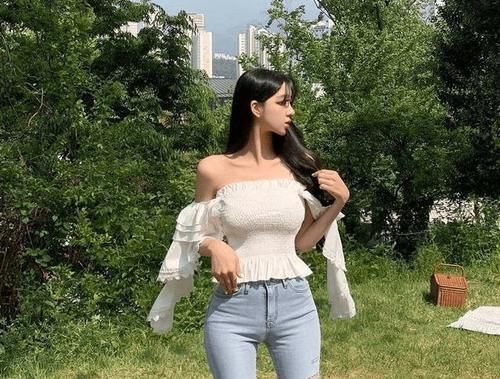 清新|穿起来特别帅气紧身牛仔裤,富有精致感觉,清新靓丽时尚满满!