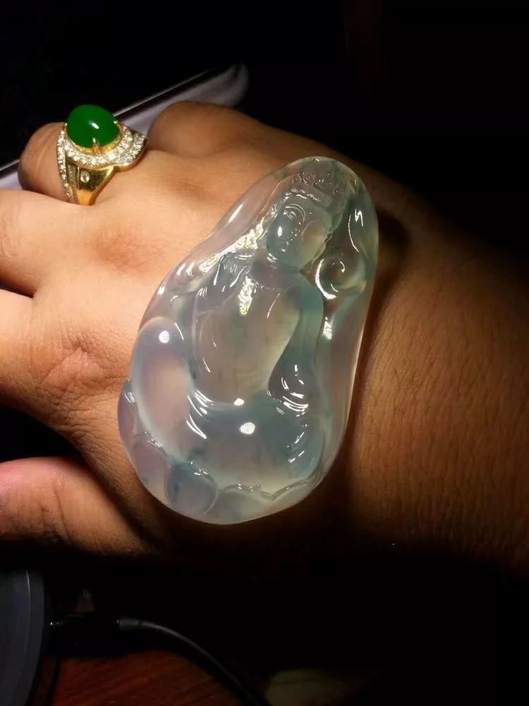 喜获|极品赌石现场切开,喜获6块冰玻大牌,心脏跳不停!