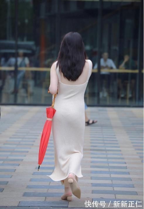 穿搭 美丽的人,穿搭也是很好看的,背影更好看吧