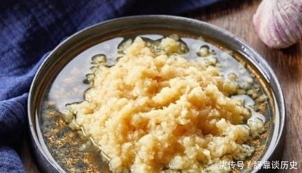香浓|炸蒜蓉,别直接炸蒜末!牢记3要点,蒜蓉不苦不发黑,香浓味道好