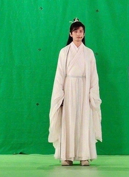  应援|成毅《快本》再扮司凤，和赵露思演情侣深情对视！粉丝应援场面火爆