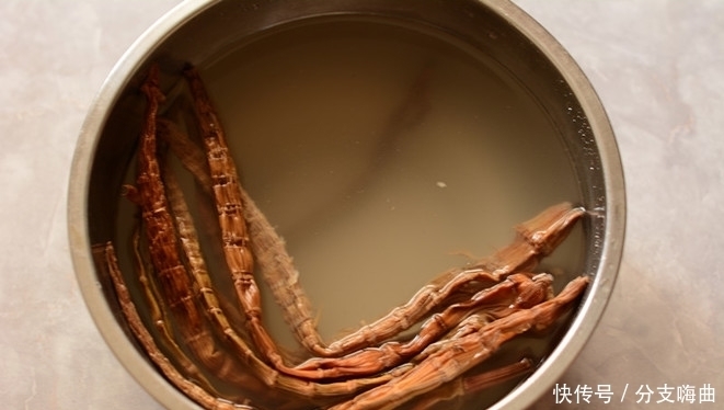 这东西不怕过期,现在抓紧多买点,能从春天吃到冬天,别错过!