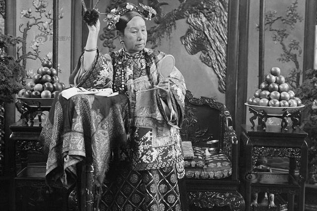 买官卖官|清朝后宫若有个妃子不死，就是下个慈禧，比慈禧更坏